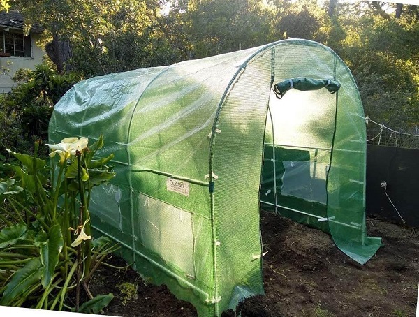 How to Build a Plastic Greenhouse - my Garden and Greenhouse